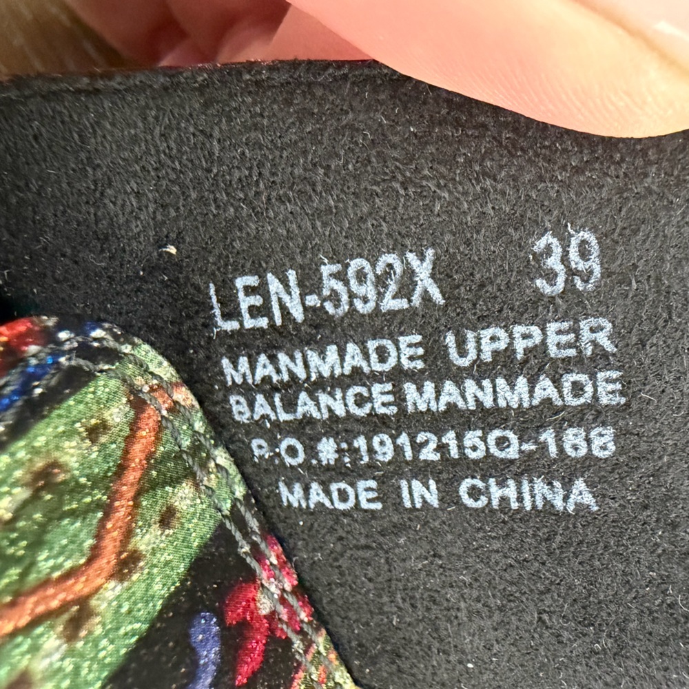 New-Algeria slip on -Len Flower sandals in a 39-8.5 - Picture 8 of 8
